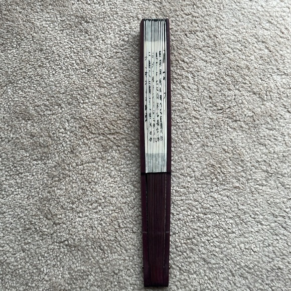 Decorative Chinese Fan Floral & Bird Design - Picture 9 of 12